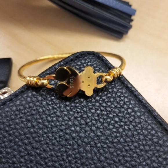 Gold Tous Bangle - Picture 1 of 8